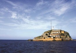 [开山岛露营攻略]开山岛：32年守孤岛书写爱国传奇